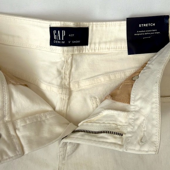 Gap Denim Women’s Shorts Cream 5” Shorts NWT - Picture 5 of 8